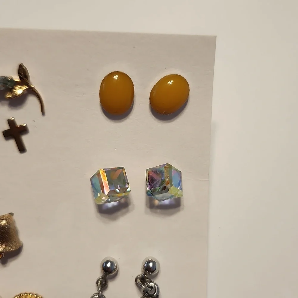 Stud Earring Collection - Picture 2 of 8